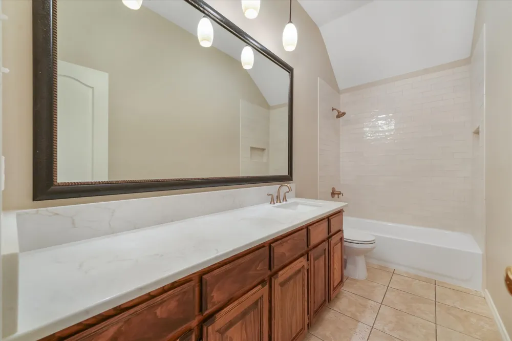 2817 Naples Drive Hurst, TX 76054