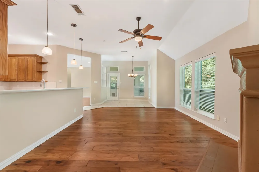 2817 Naples Drive Hurst, TX 76054
