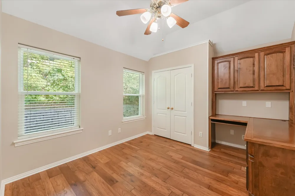 2817 Naples Drive Hurst, TX 76054