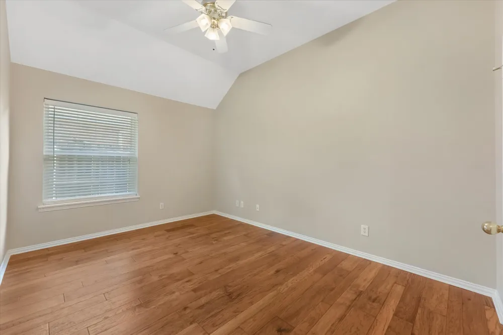 2817 Naples Drive Hurst, TX 76054