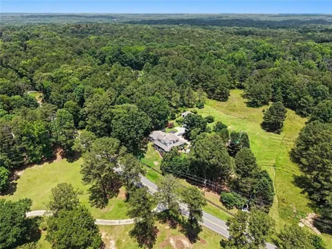 813 Sandy Creek Road