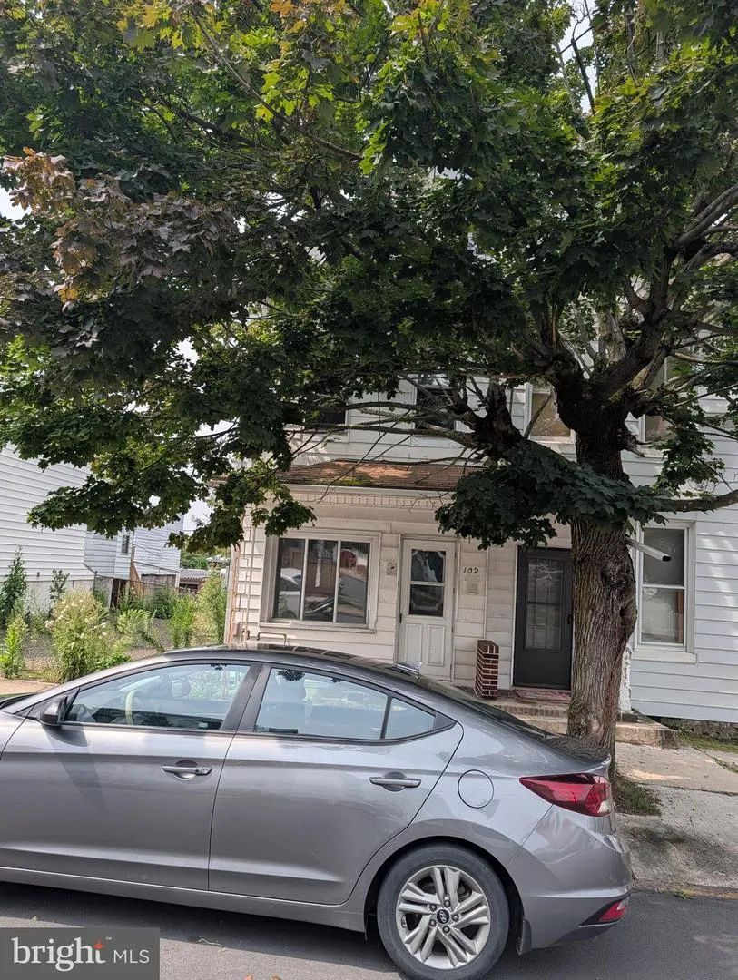 102 S HICKORY STREET Mount Carmel, PA 17851