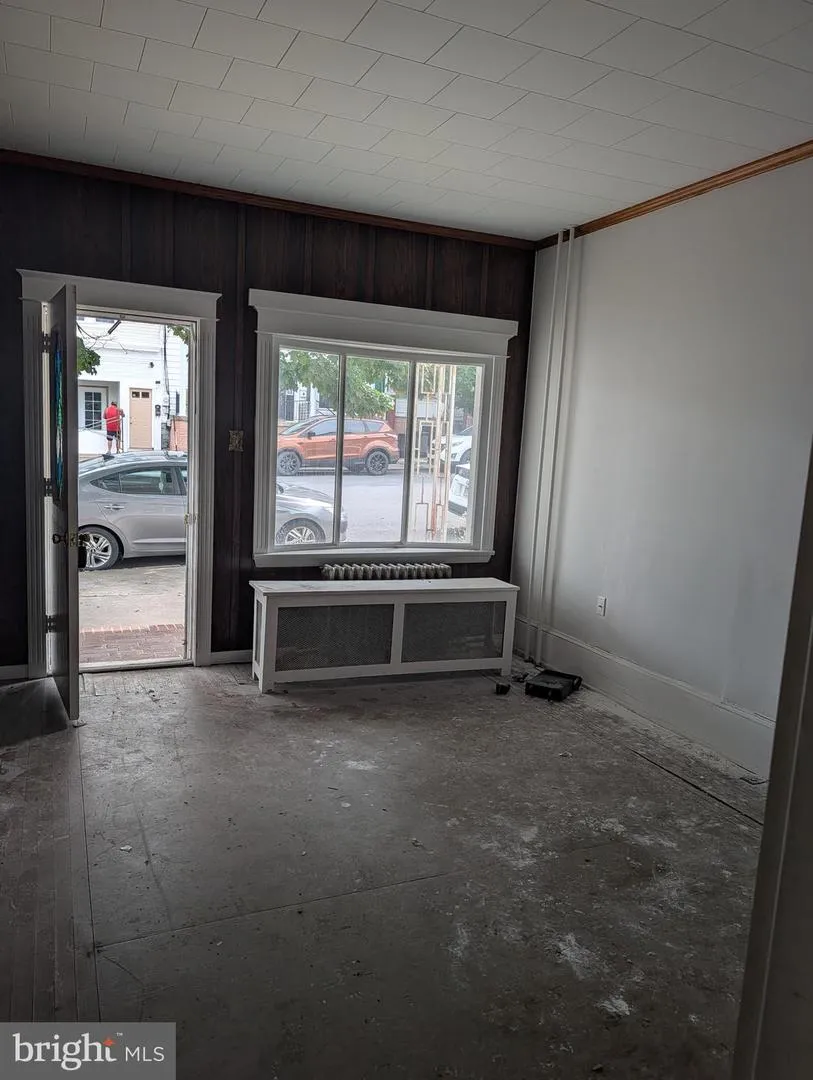 102 S HICKORY STREET Mount Carmel, PA 17851