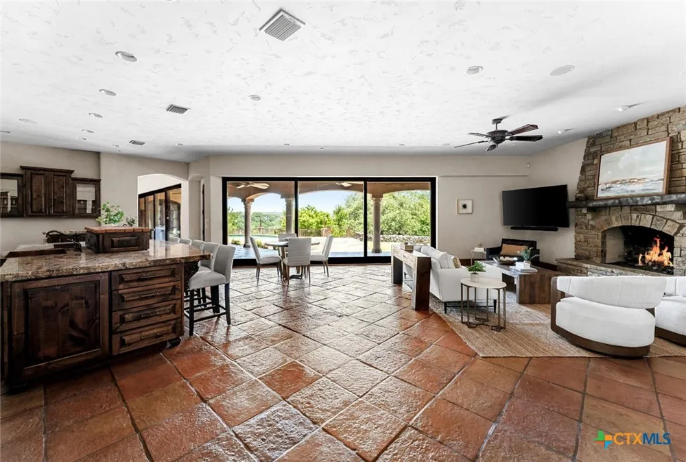 3220 Fall Creek Estates Drive Spicewood, TX 78669