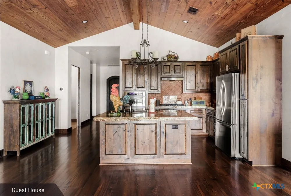 3220 Fall Creek Estates Drive Spicewood, TX 78669