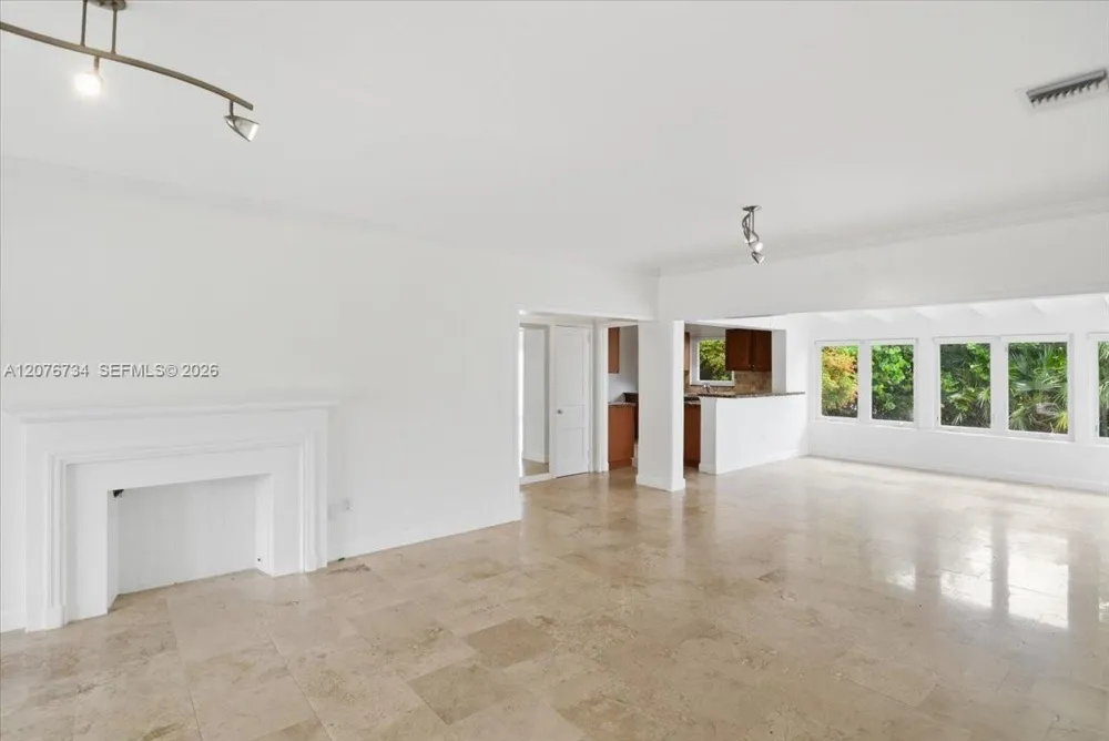8975 Froude Ave Surfside, FL 33154