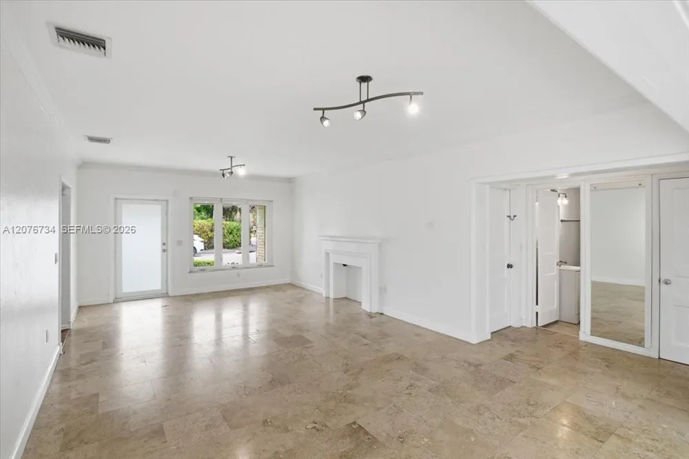8975 Froude Ave Surfside, FL 33154