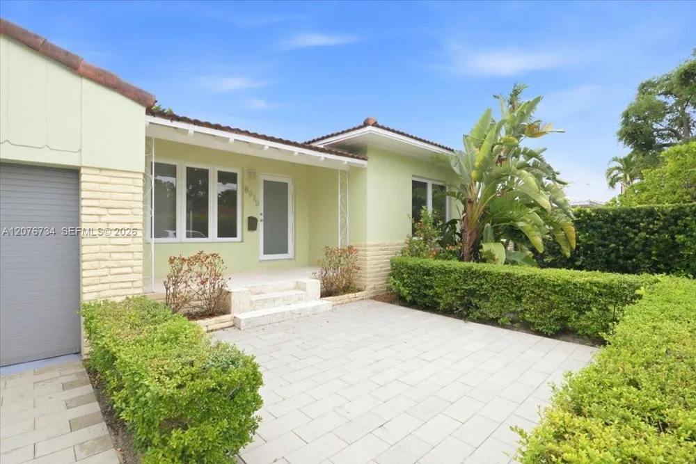 8975 Froude Ave Surfside, FL 33154