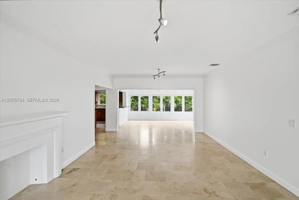 8975 Froude Ave Surfside, FL 33154