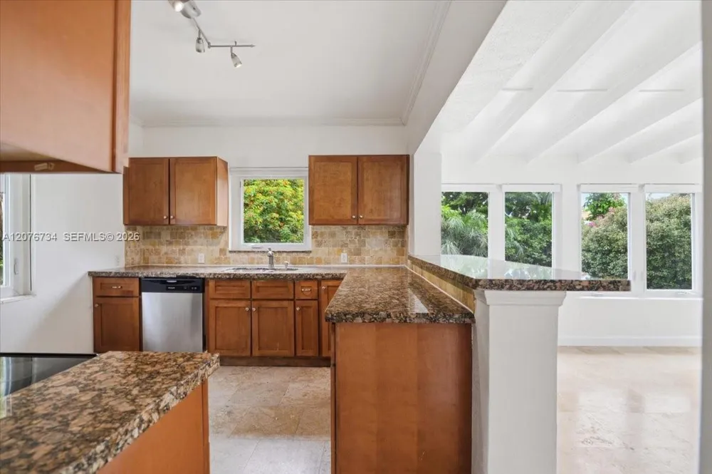 8975 Froude Ave Surfside, FL 33154