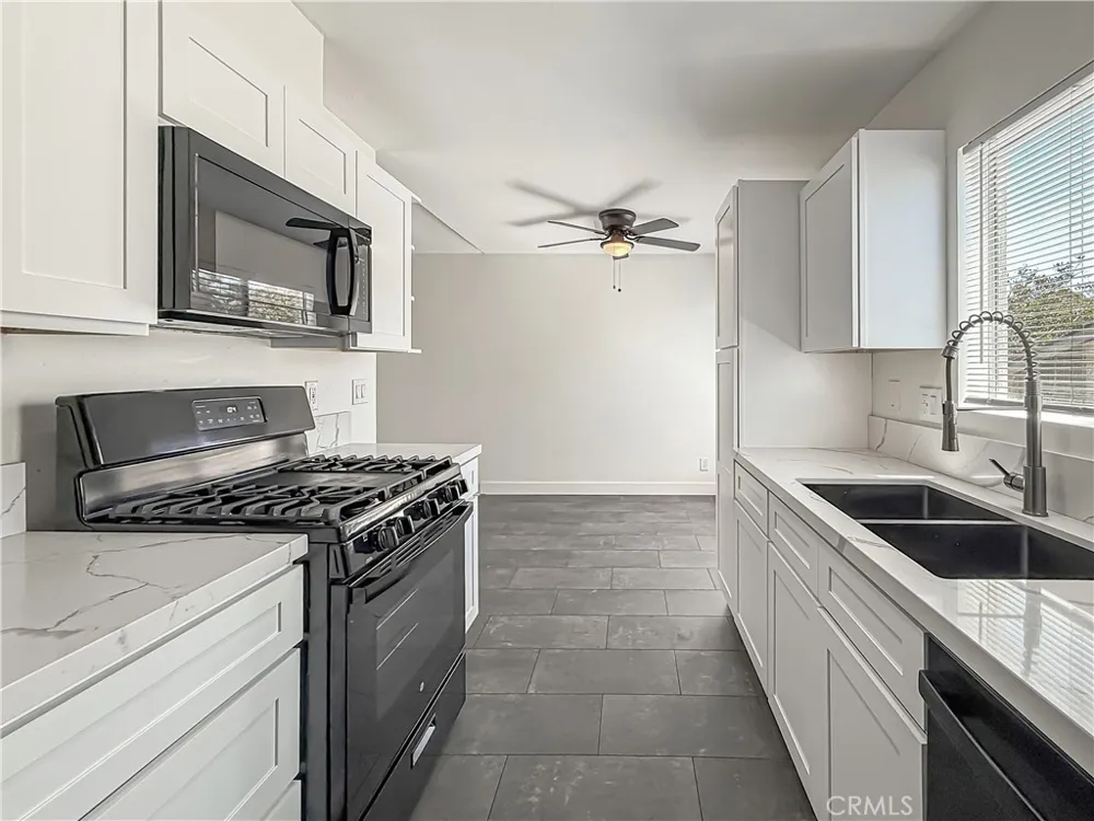 5107 Jefferson Oxnard, CA 93033