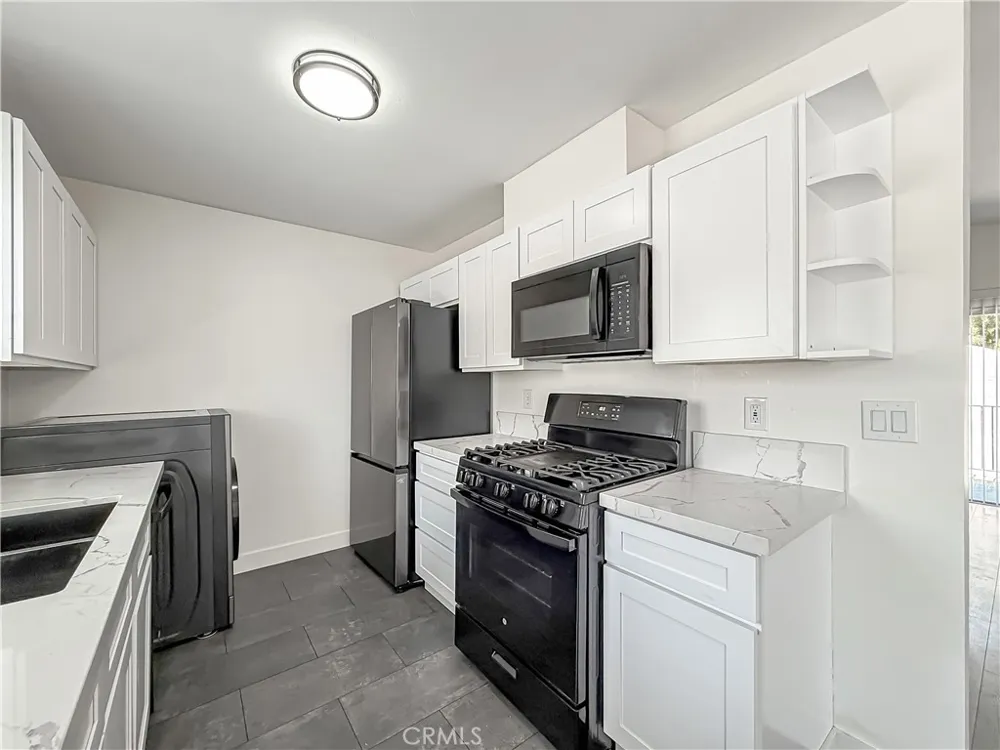 5107 Jefferson Oxnard, CA 93033