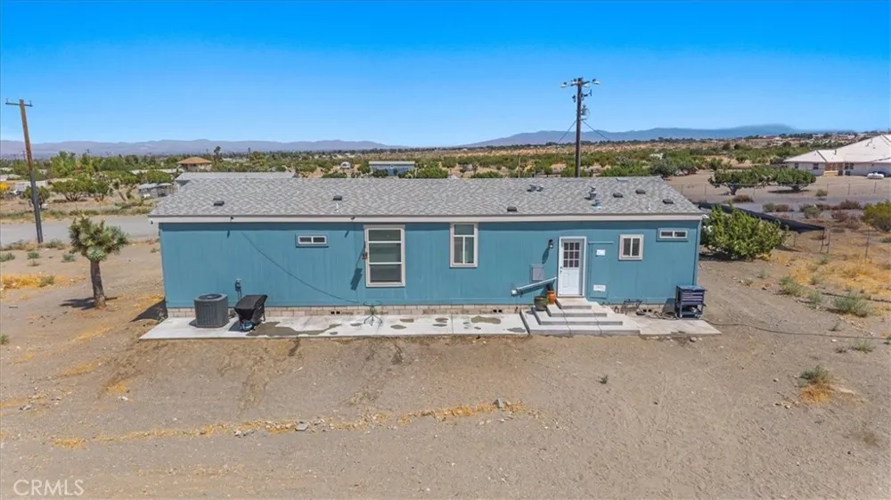 10370 Beekley Pinon Hills, CA 92371