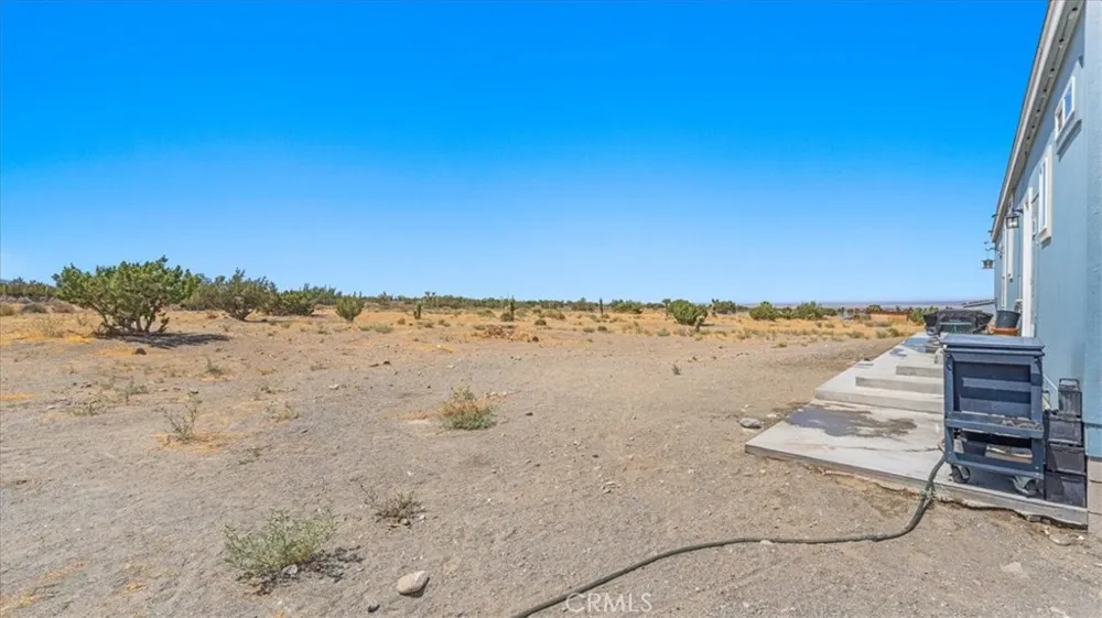 10370 Beekley Pinon Hills, CA 92371