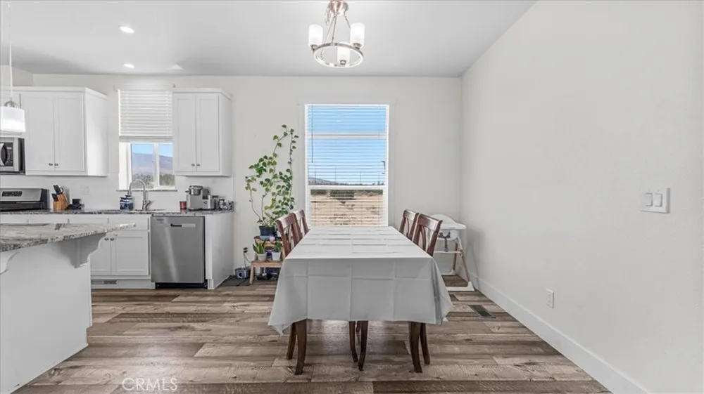 10370 Beekley Pinon Hills, CA 92371