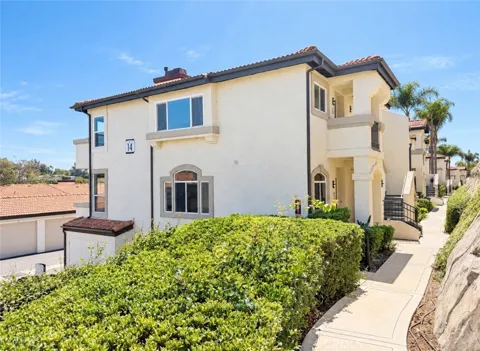 30902 Clubhouse Drive #14H