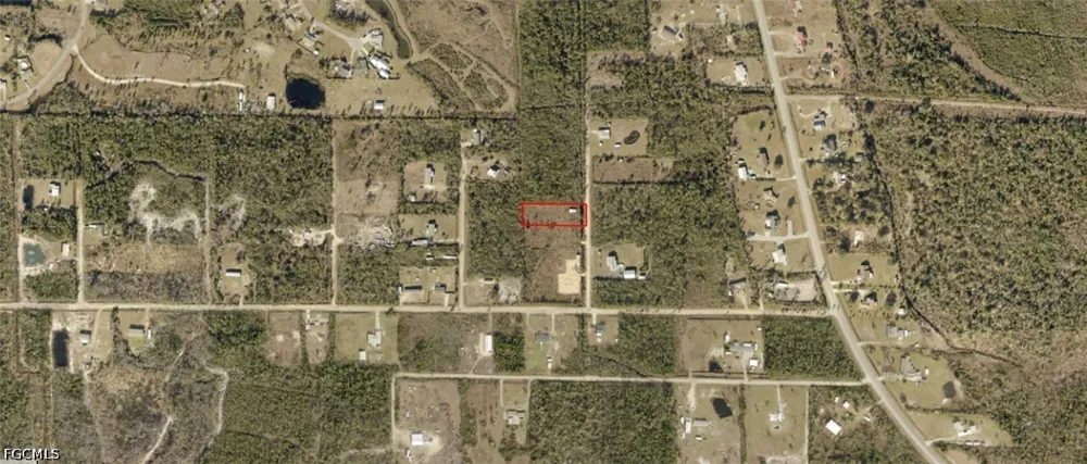 B J DRIVE Panama City, FL 32404