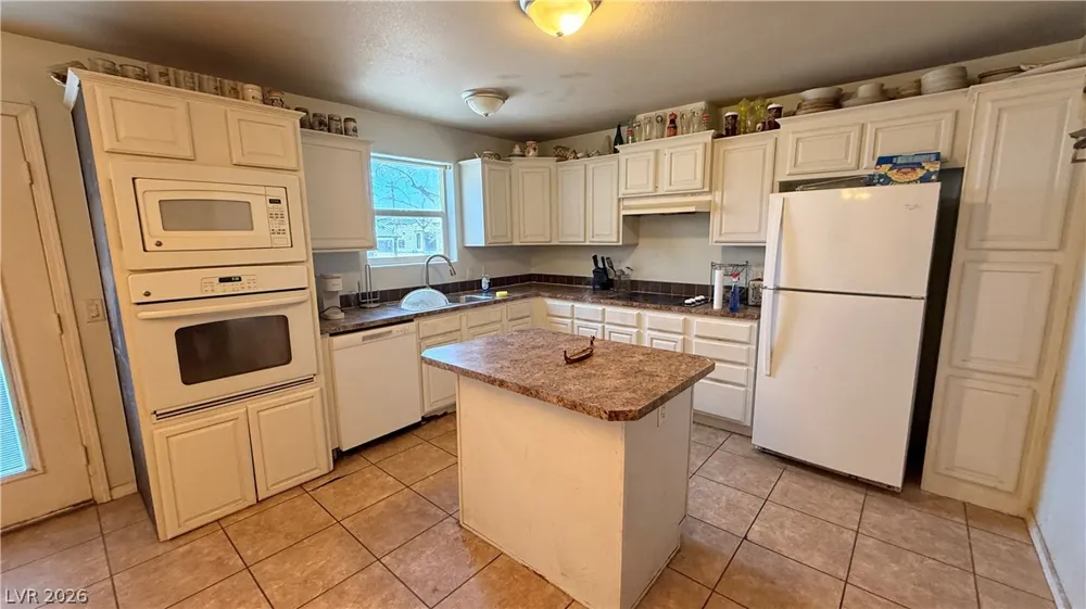 855 Spring Road Indian Springs, NV 89018