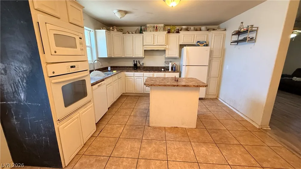 855 Spring Road Indian Springs, NV 89018