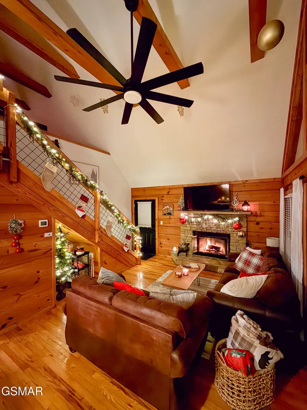 3653 Country Pines Way Sevierville, TN 37876