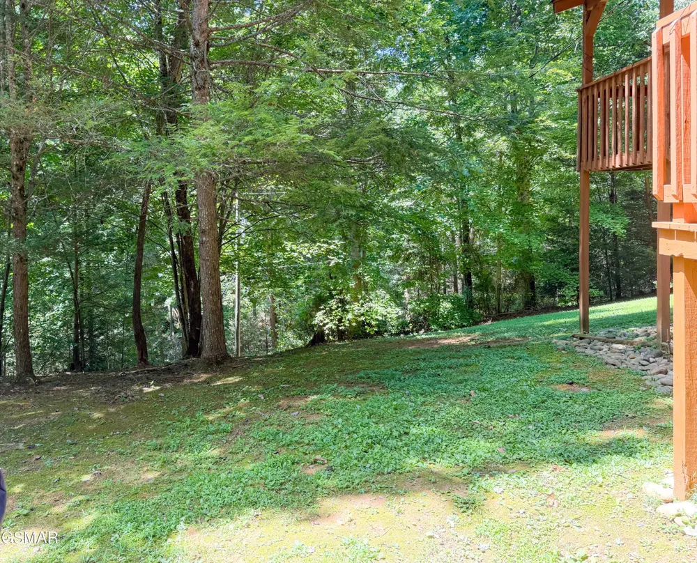 3653 Country Pines Way Sevierville, TN 37876
