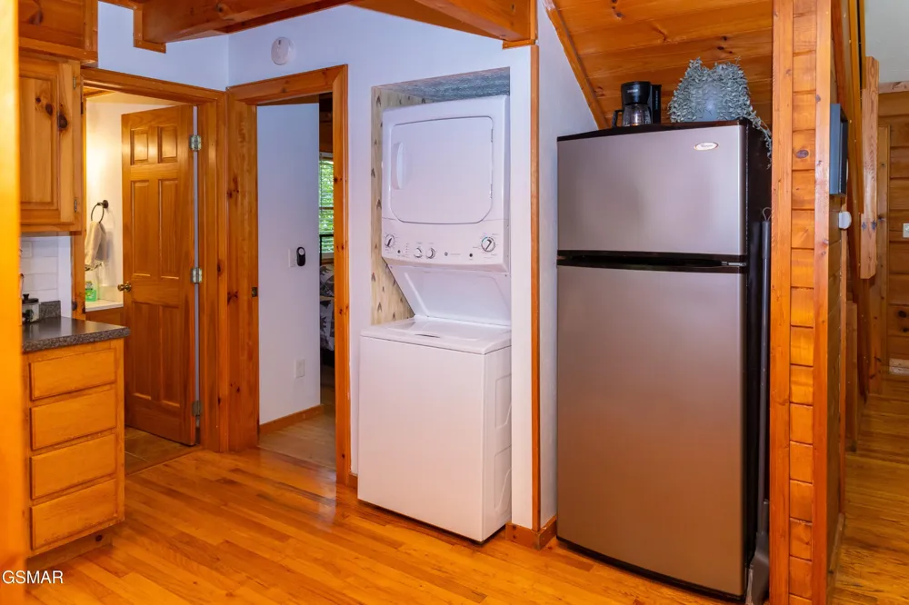 3653 Country Pines Way Sevierville, TN 37876