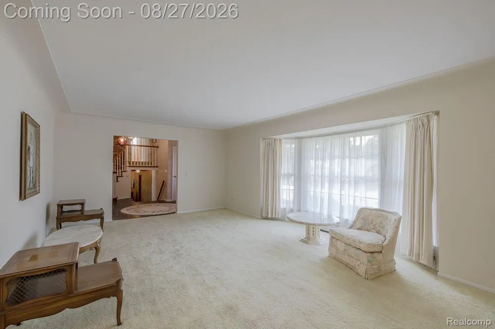 4744 Brafferton Drive Bloomfield Charter Township, MI 48302