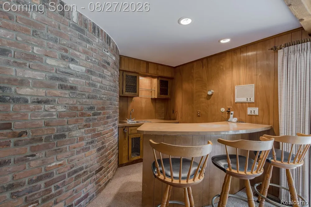 4744 Brafferton Drive Bloomfield Charter Township, MI 48302
