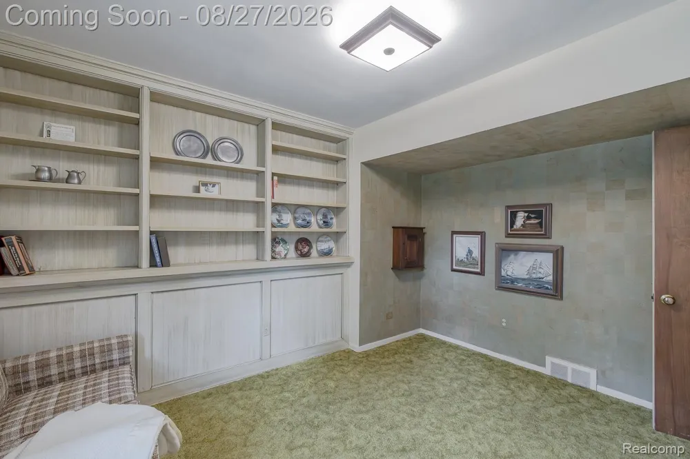 4744 Brafferton Drive Bloomfield Charter Township, MI 48302