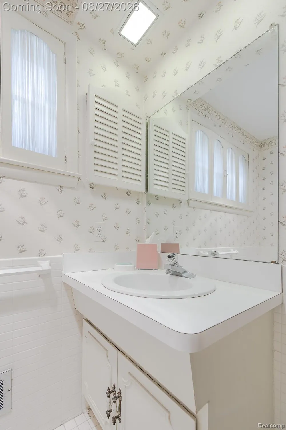 4744 Brafferton Drive Bloomfield Charter Township, MI 48302