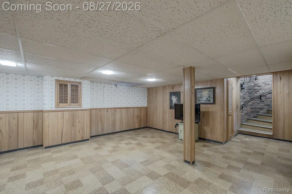 4744 Brafferton Drive Bloomfield Charter Township, MI 48302