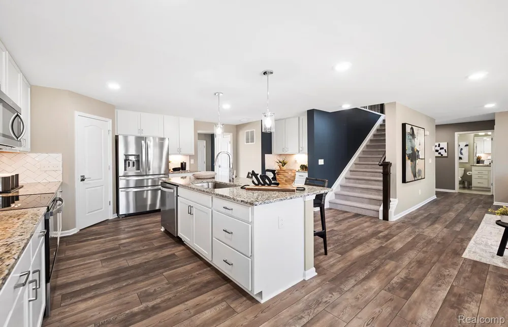 2822 E Theodore Wixom City, MI 48393