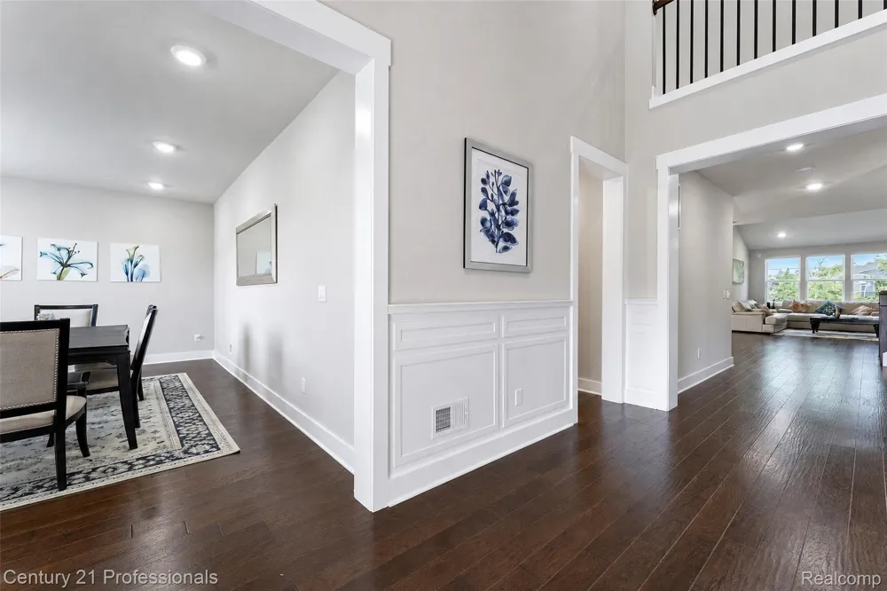 7533 Hardwood Circle Canton Charter Township, MI 48187