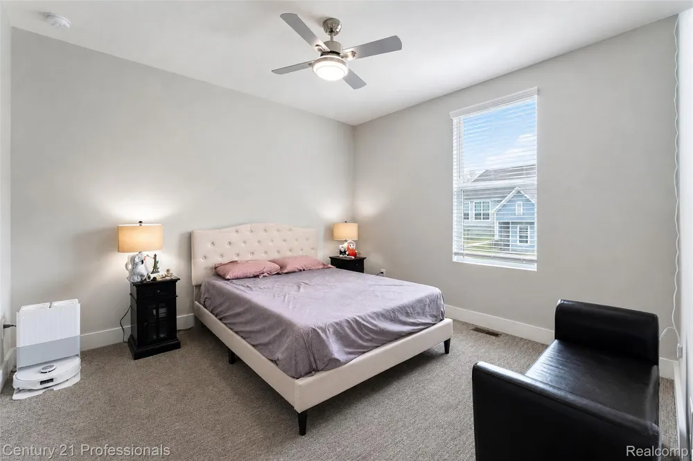 7533 Hardwood Circle Canton Charter Township, MI 48187