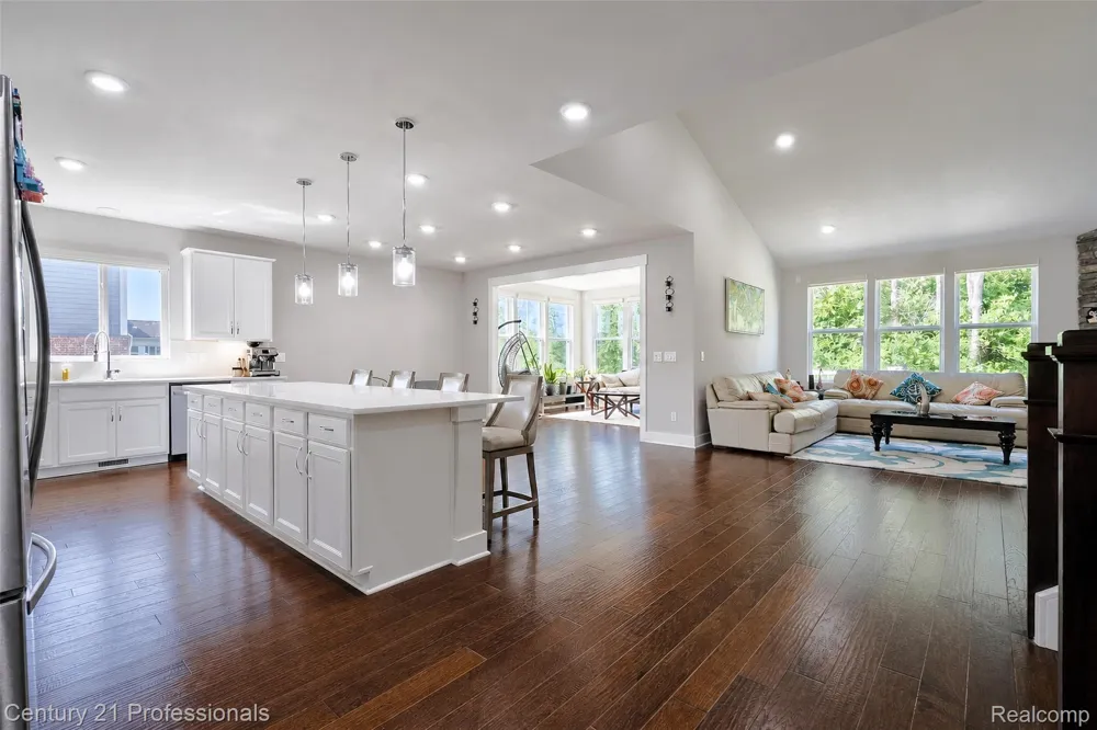 7533 Hardwood Circle Canton Charter Township, MI 48187