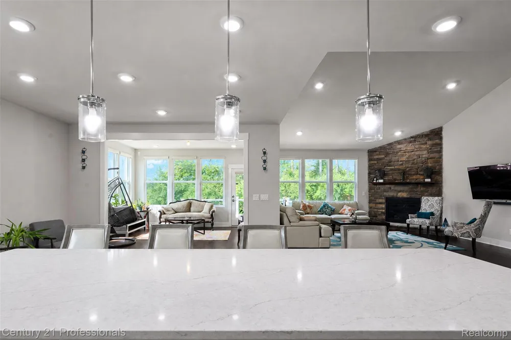 7533 Hardwood Circle Canton Charter Township, MI 48187