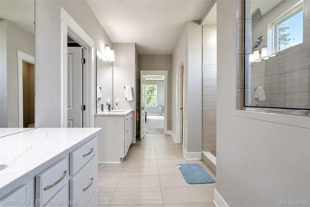 7533 Hardwood Circle Canton Charter Township, MI 48187