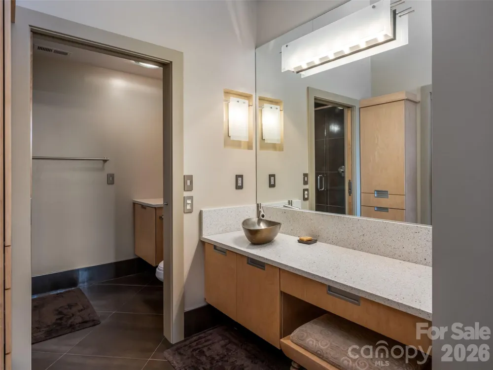 12 S Lexington Avenue #407 Asheville, NC 28801