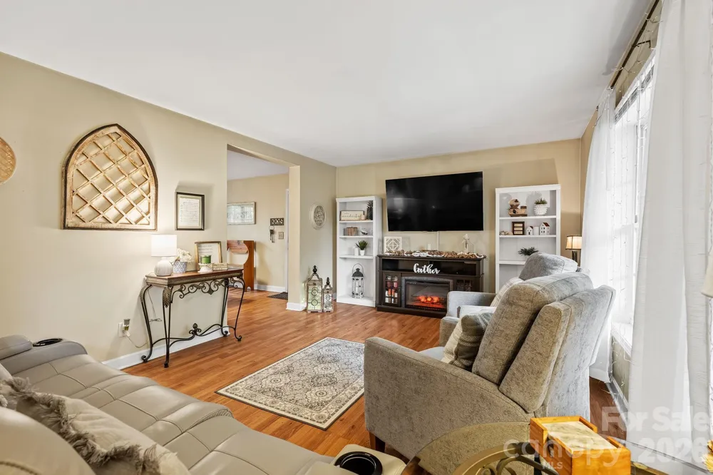 47 Fox Road Asheville, NC 28804