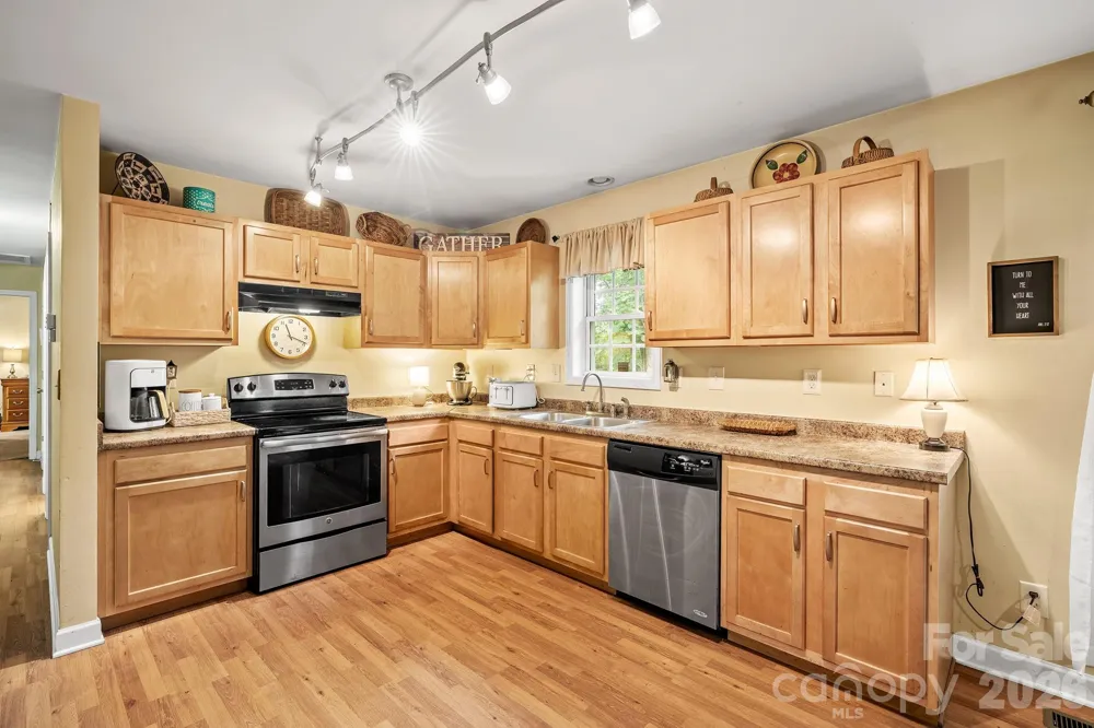 47 Fox Road Asheville, NC 28804