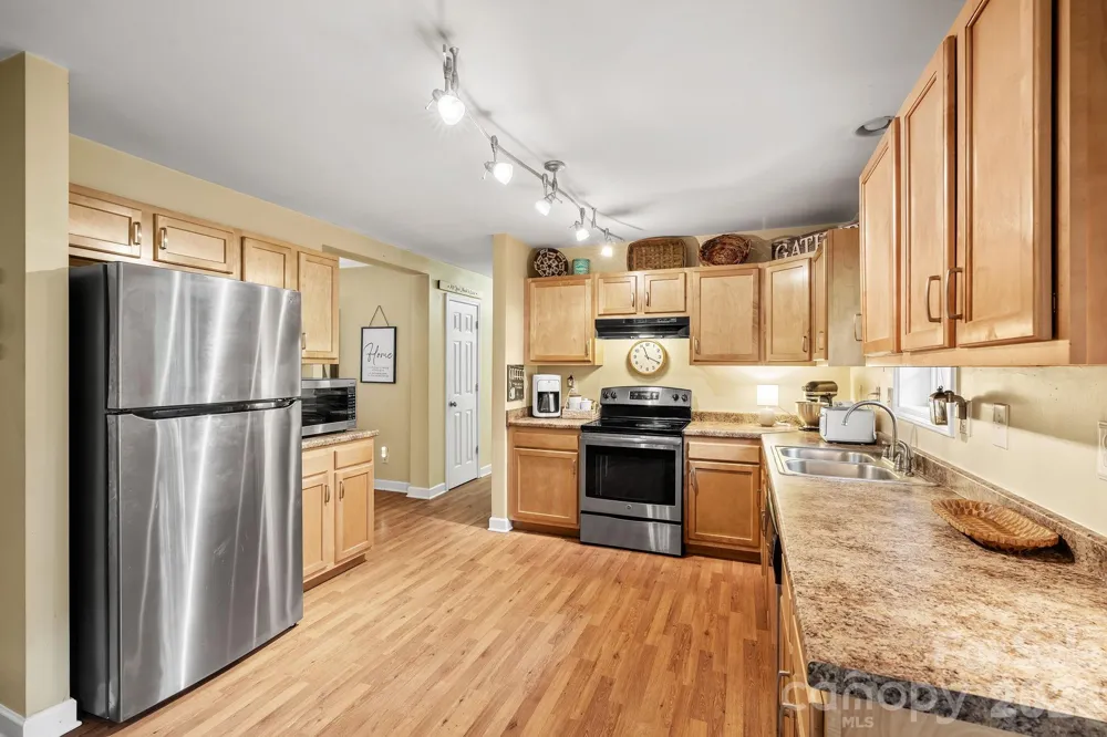 47 Fox Road Asheville, NC 28804