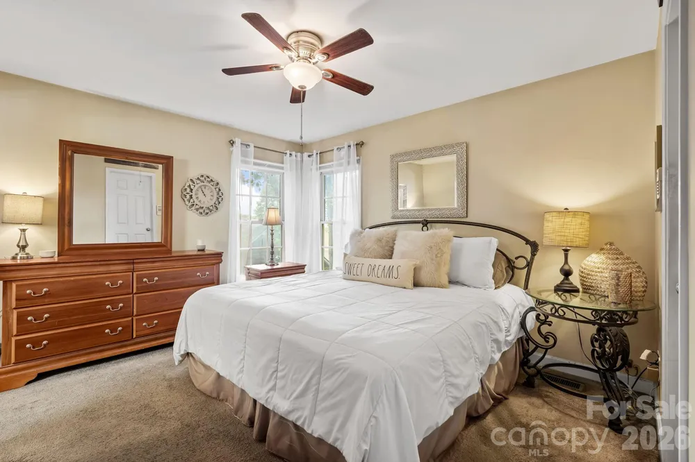 47 Fox Road Asheville, NC 28804