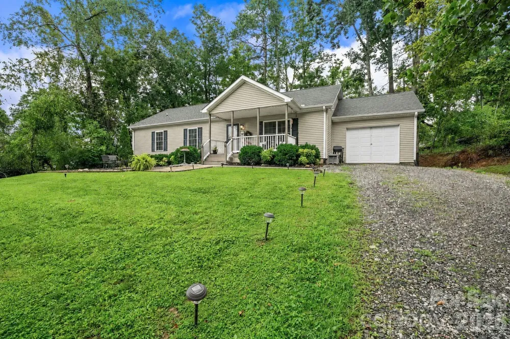 47 Fox Road Asheville, NC 28804