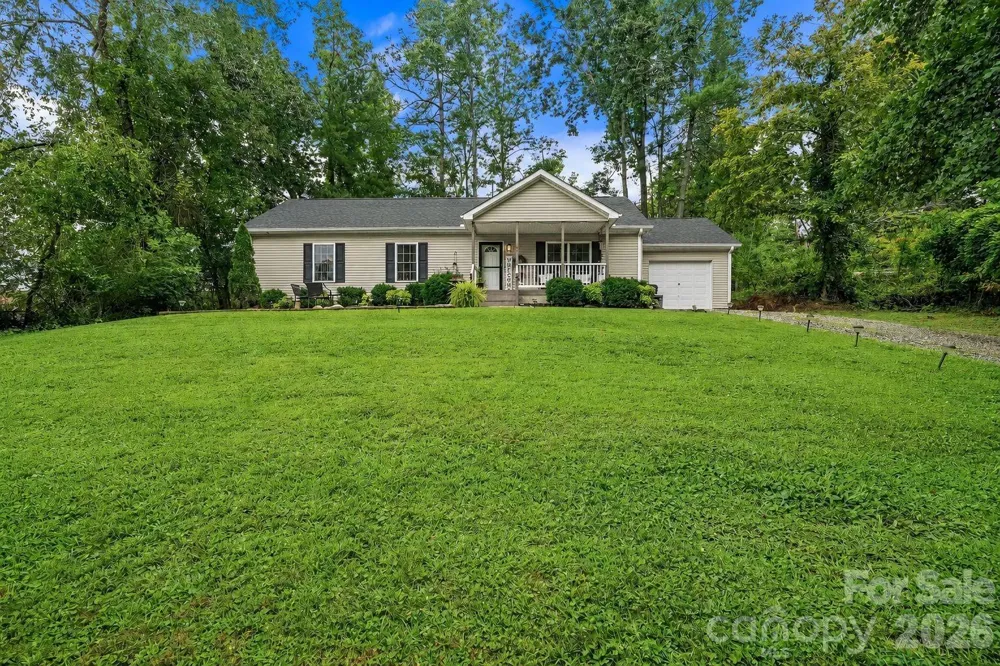 47 Fox Road Asheville, NC 28804