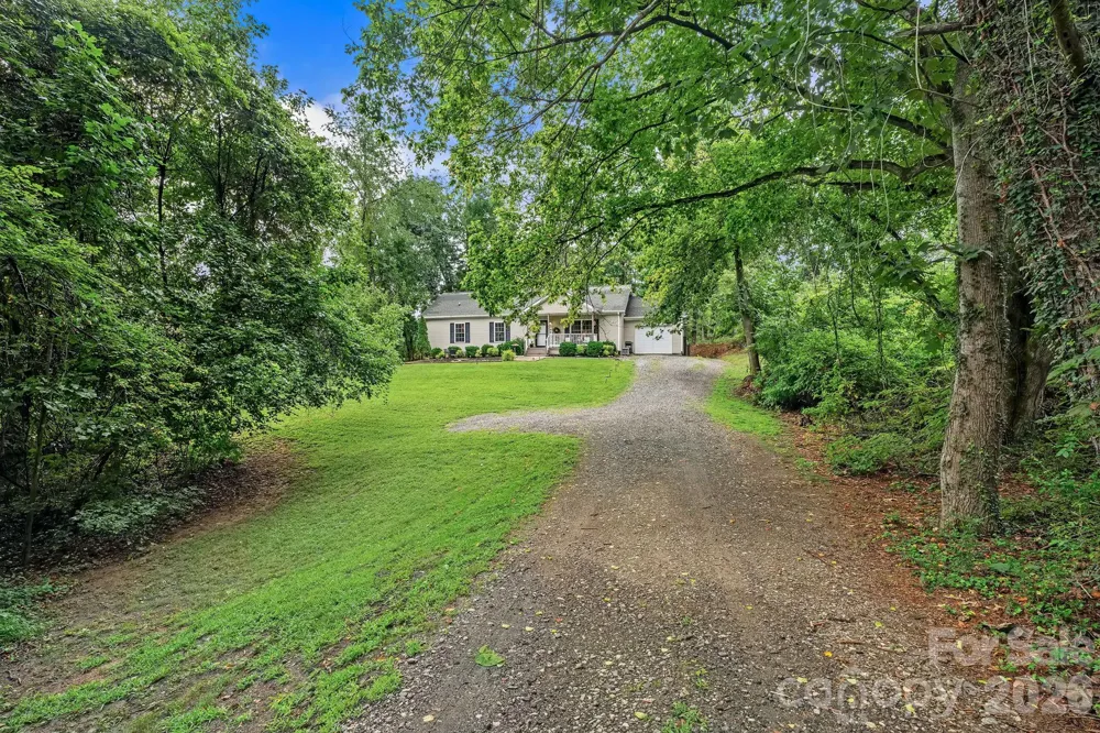 47 Fox Road Asheville, NC 28804