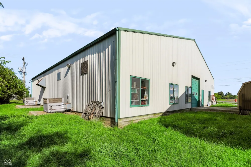 291 E Two Cent Road Bargersville, IN 46106