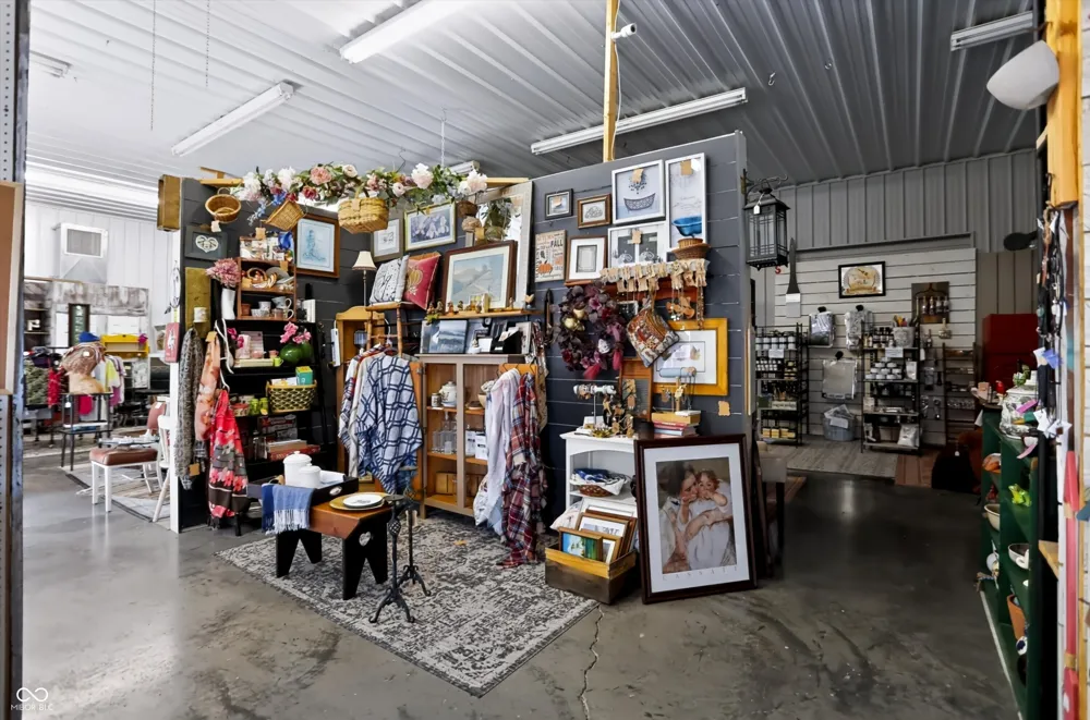 291 E Two Cent Road Bargersville, IN 46106