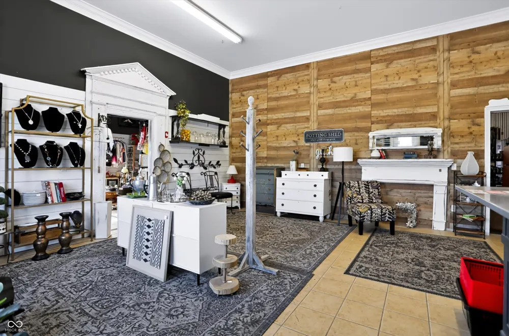 291 E Two Cent Road Bargersville, IN 46106