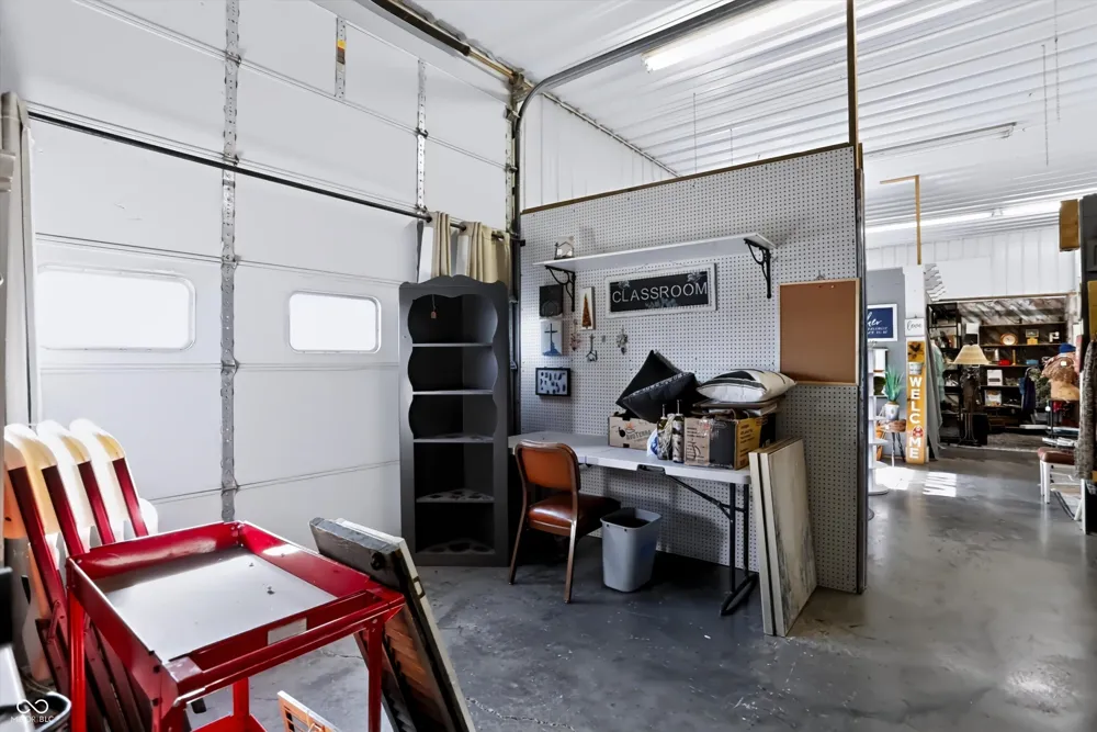 291 E Two Cent Road Bargersville, IN 46106