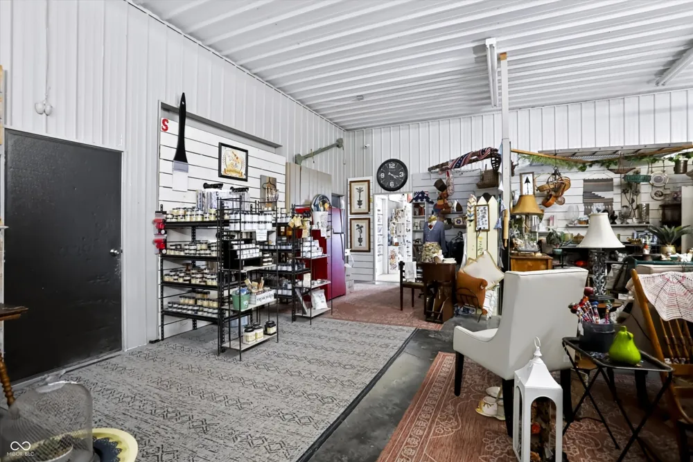 291 E Two Cent Road Bargersville, IN 46106